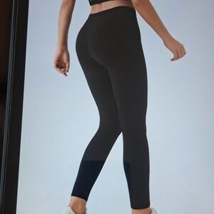 HALARA Ultrasculpt Cinched High Waisted TUmmy Control Butt Lifting Leggings